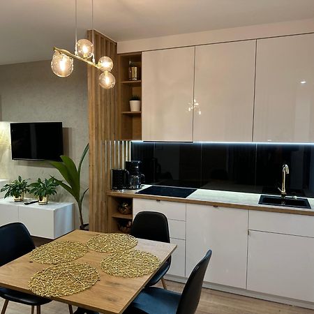 Nowoczesny Apartament Z Garazem Morelova Danzig Exterior foto